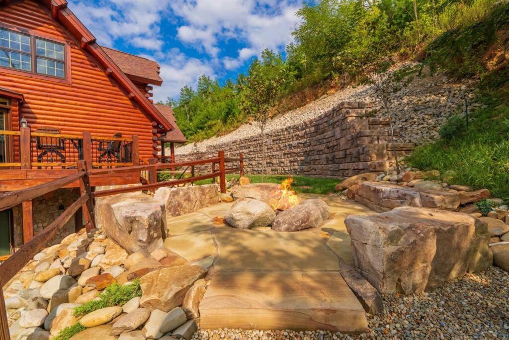 Roaring Fork Lodge Gatlinburg Bagian luar foto