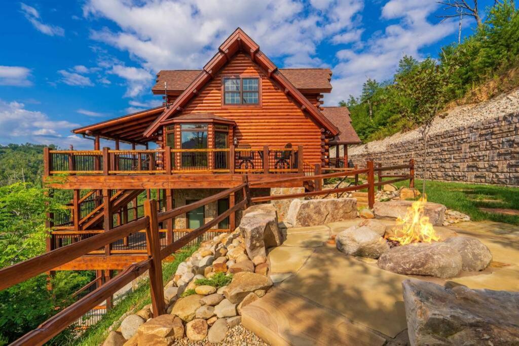 Roaring Fork Lodge Gatlinburg Bagian luar foto